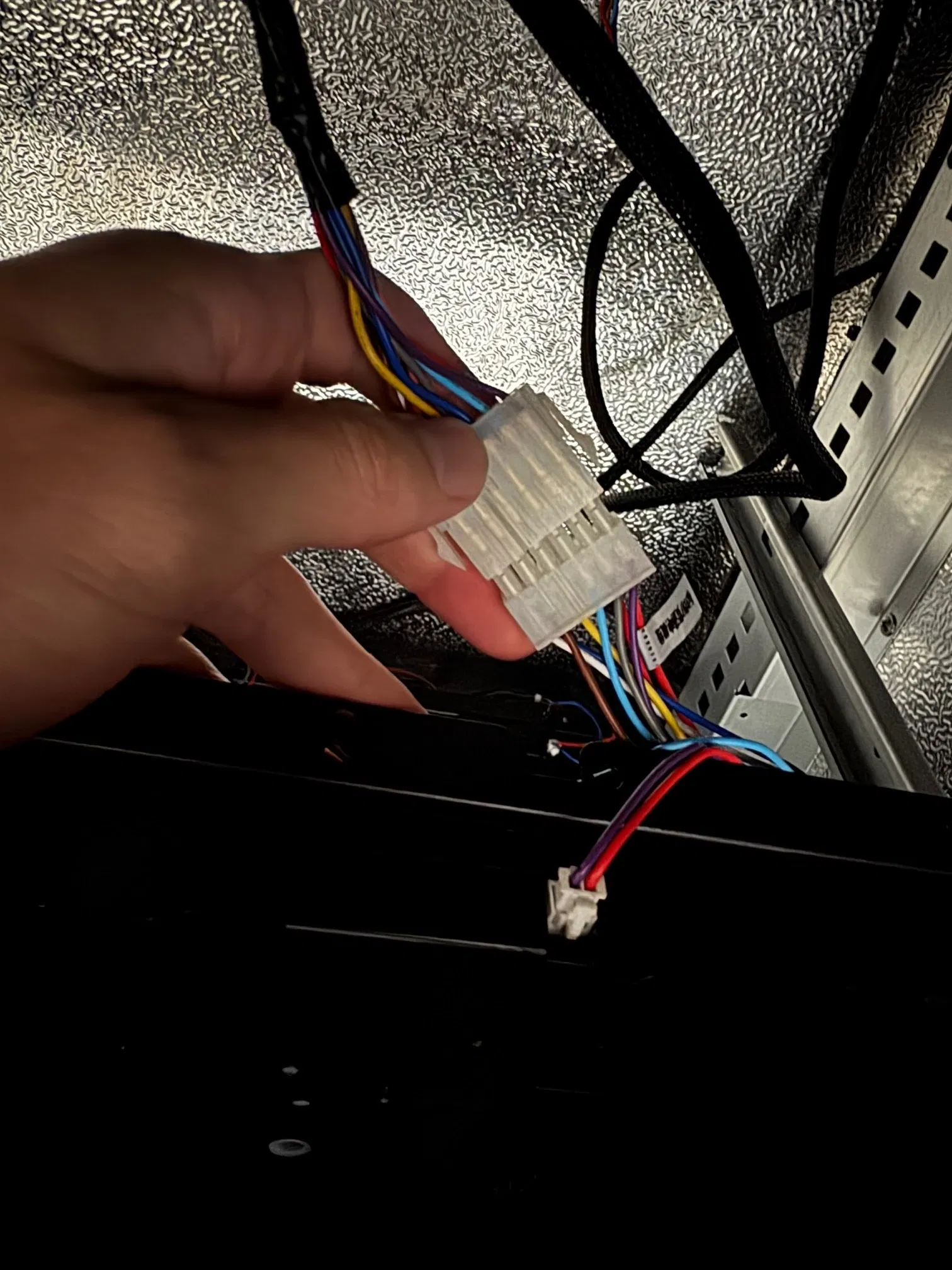 Kabel anschließen im Automaten von Vendy1