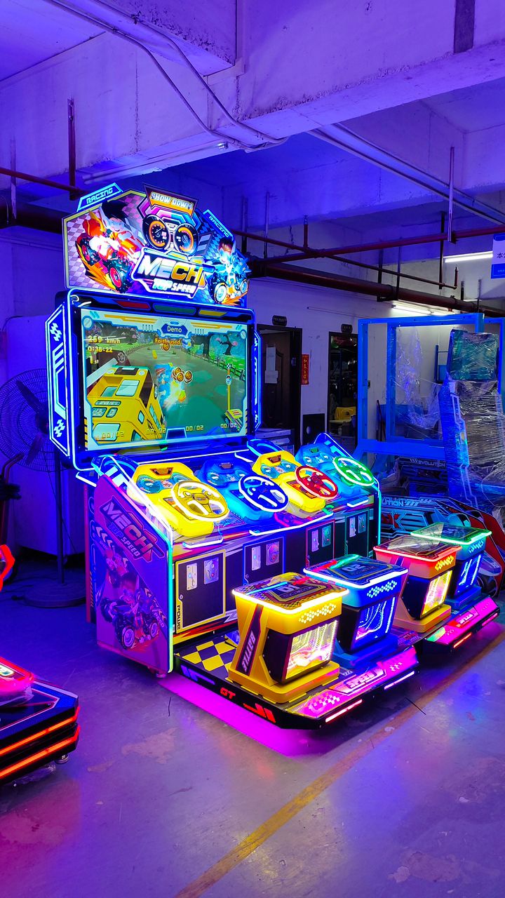 Mecha Racing 4-Player Kinder-Rennsimulator