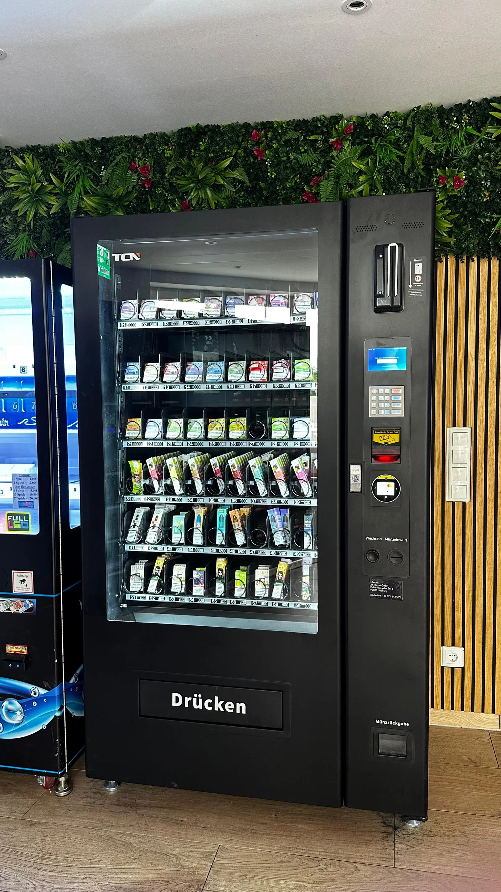 TCN-NSC-10C Vape Vending Machine | Energy Efficient TCN-NSC-10C Vape Vending Machine | Energy Efficient
