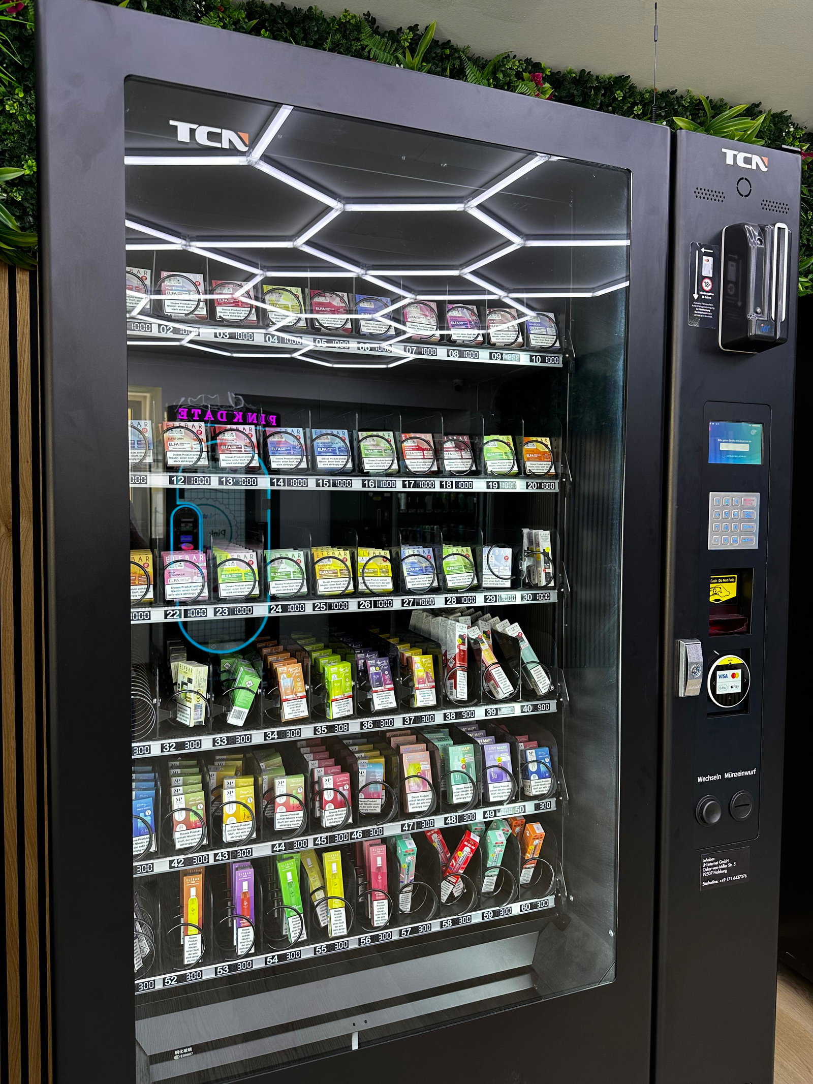 Vapeautomat with kl. Display