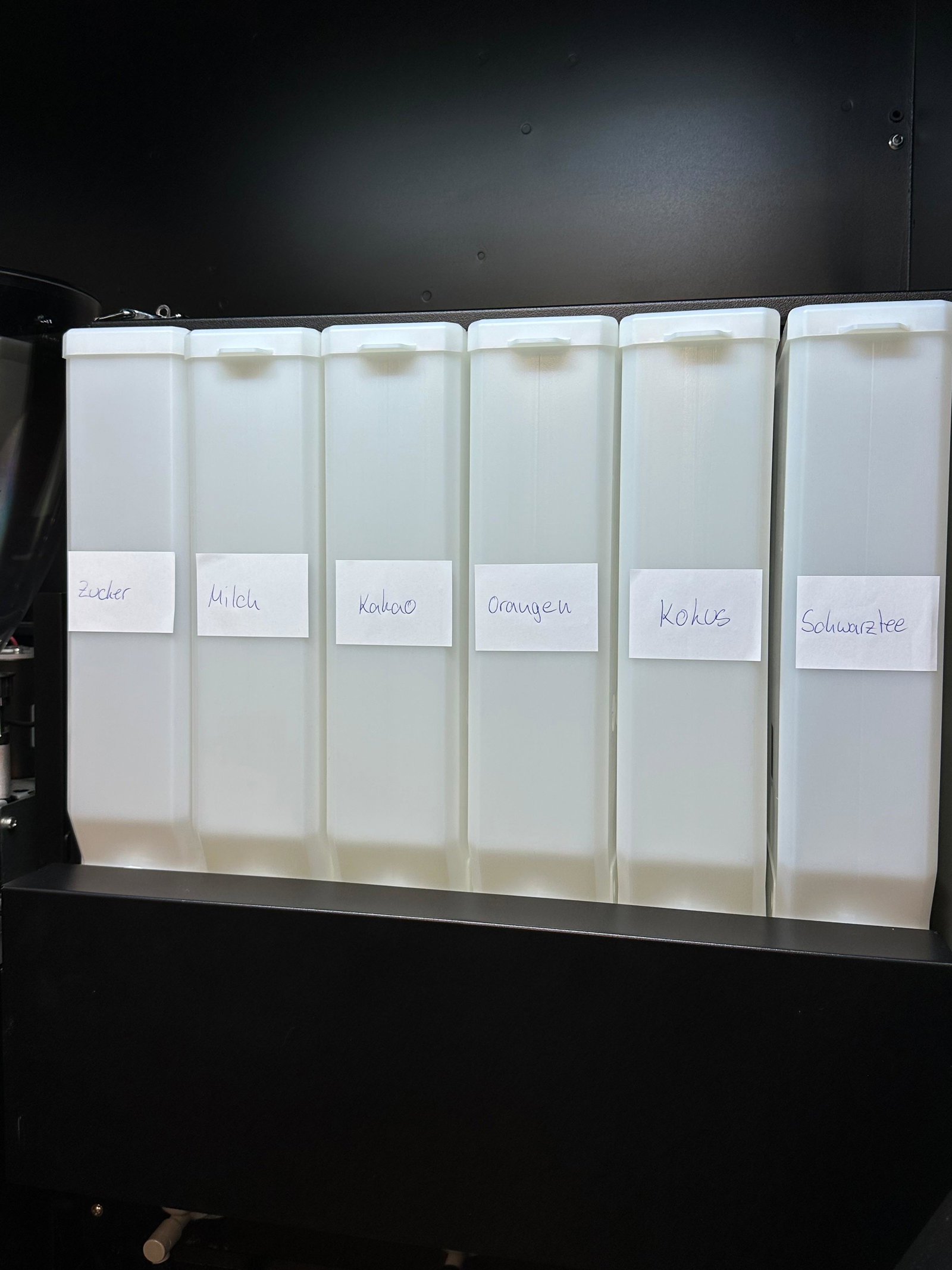 Großer Eiskaffee-/ Kaffeeautomat V22