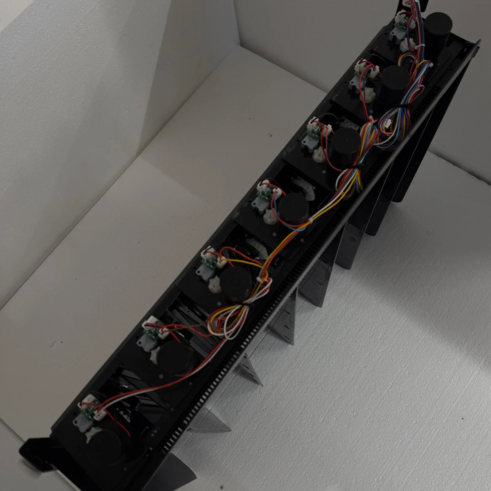 Tray for conveyor belt 10G (8 slots) 76,5cm x 49cm