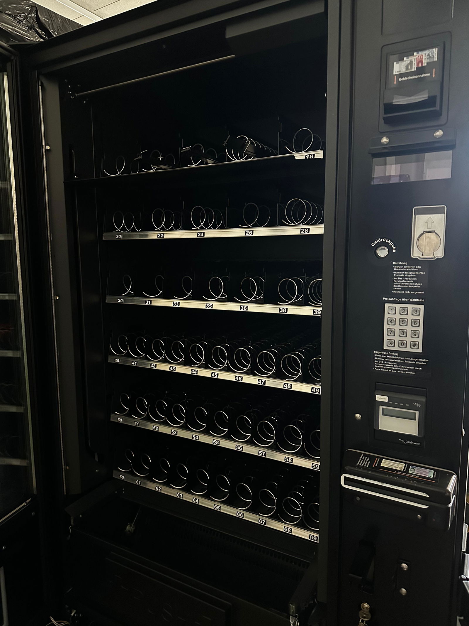 SandenVendo G-Snack 10 Outdoor Verkaufsautomat mit Restgarantie