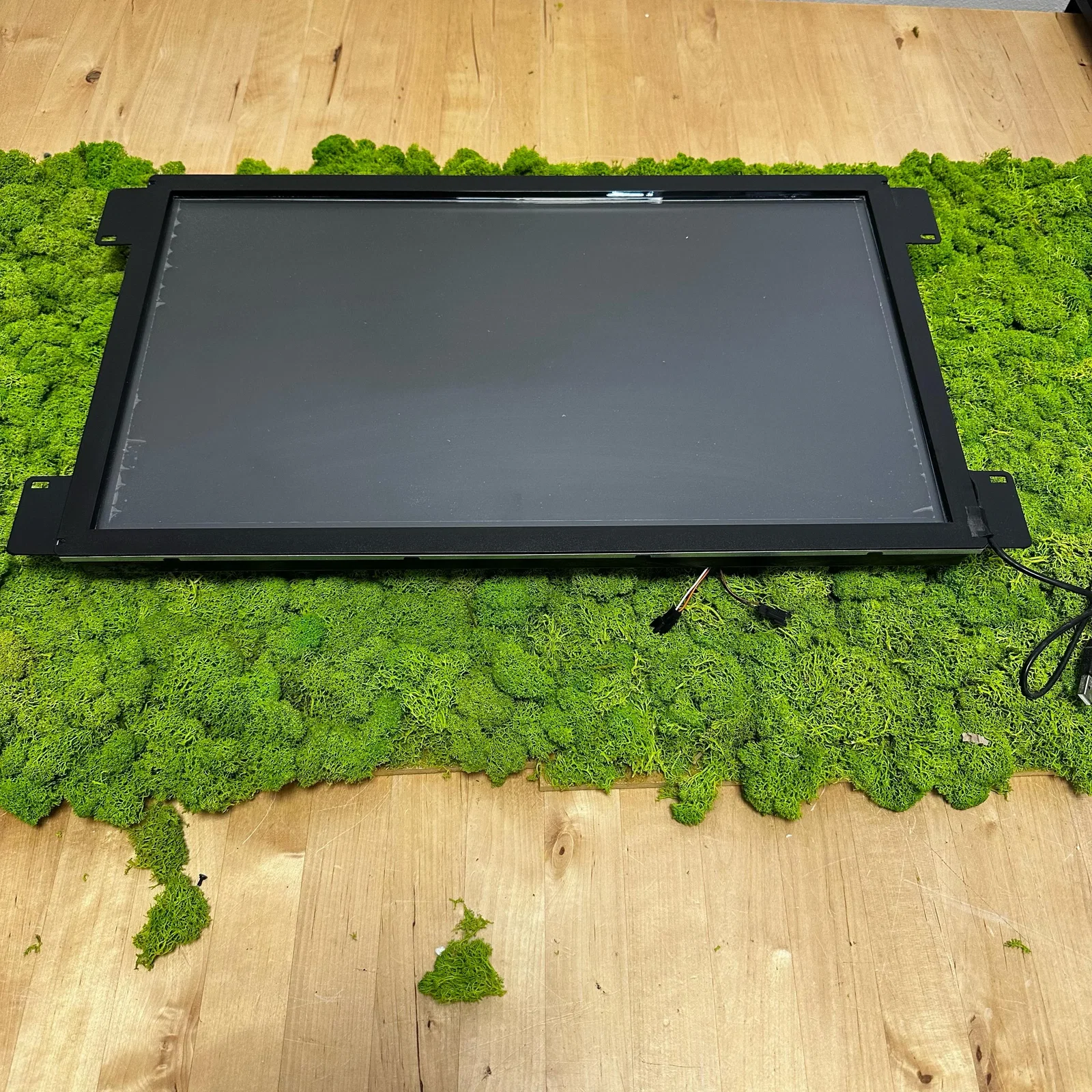 22" Touchscreen mit Display, Rahmen und Android PC