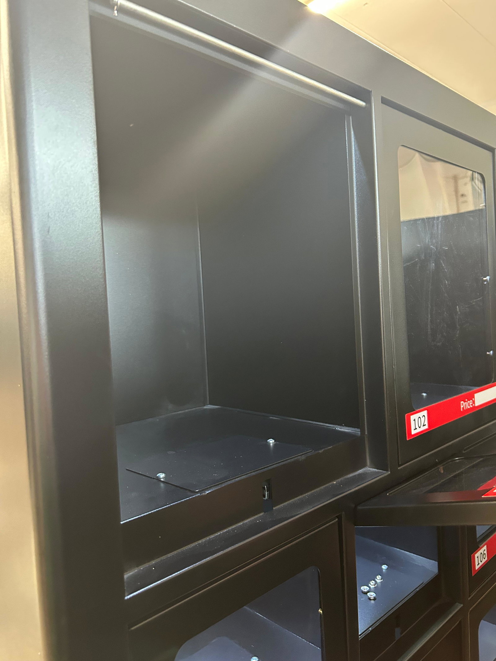 Robuste Ersatztüre für Schließfach-Module (Locker) – Original Ersatzteil