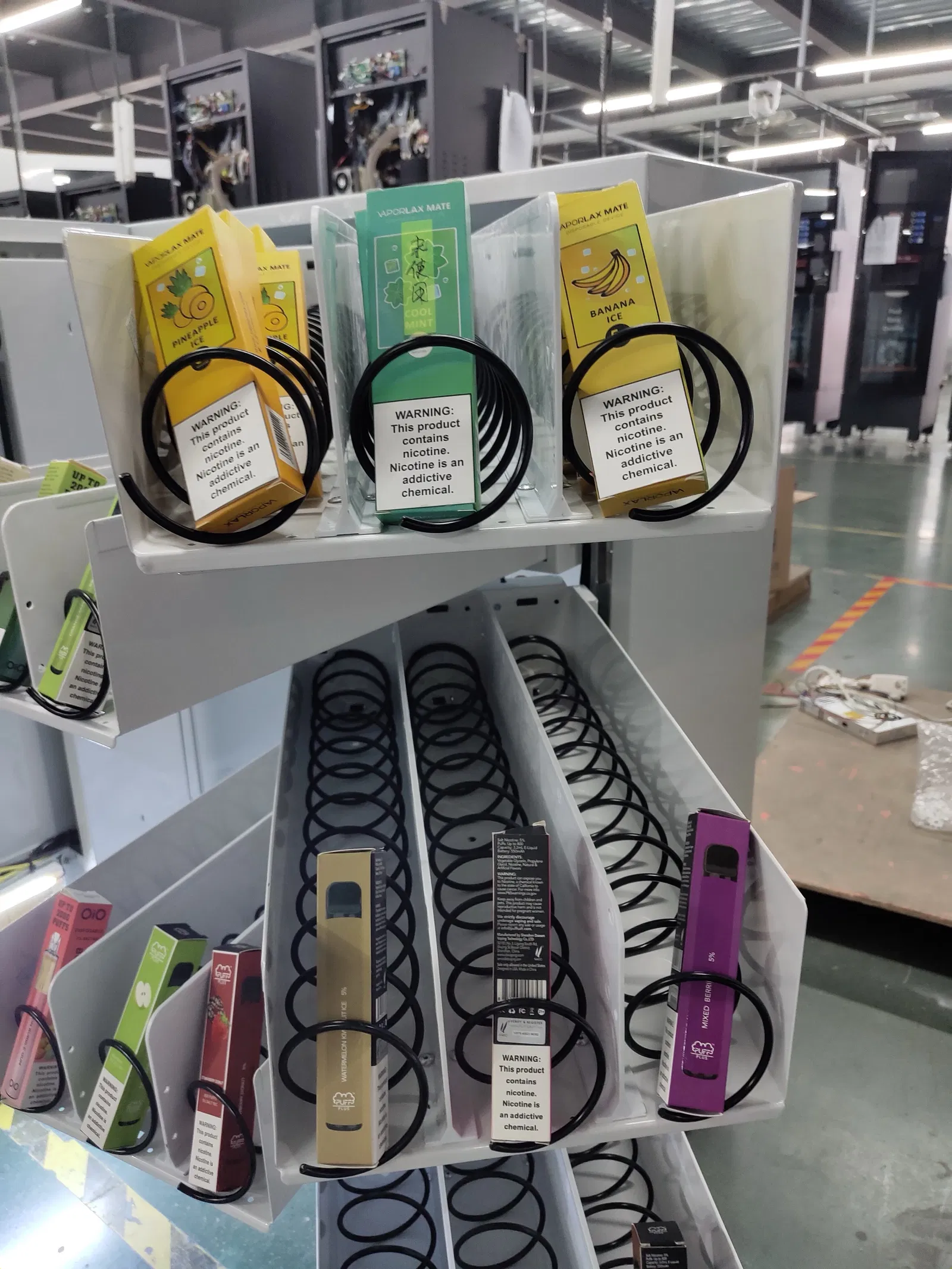 Innenleben eines Vape-Automaten