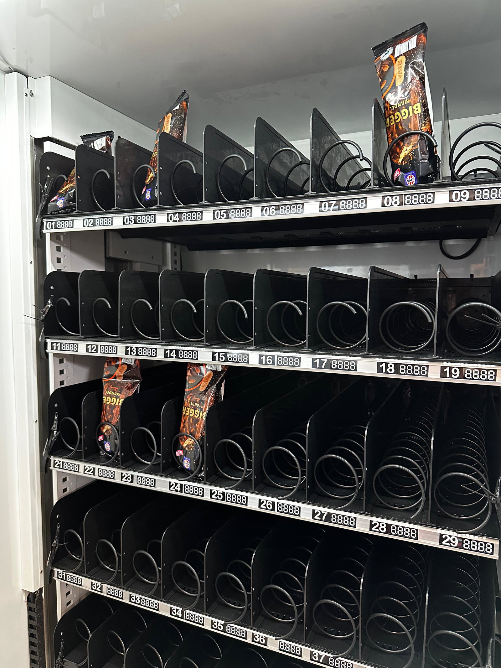 Ice cream machine